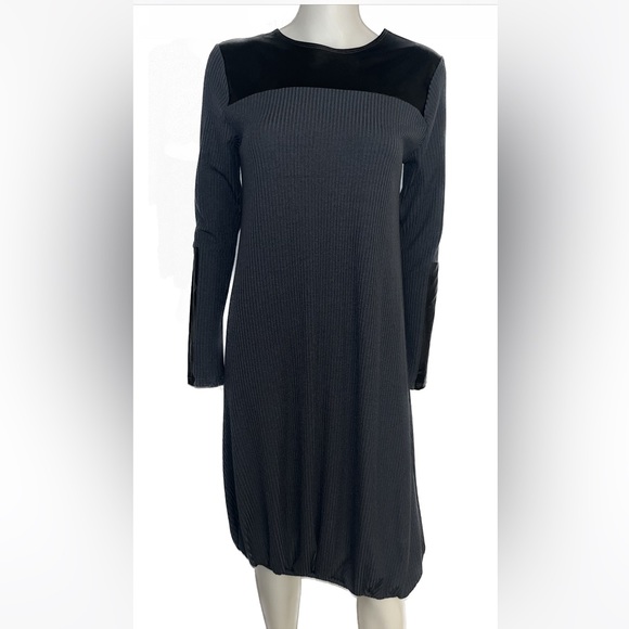 Dresses & Skirts - Womens long sleeve dress size Small